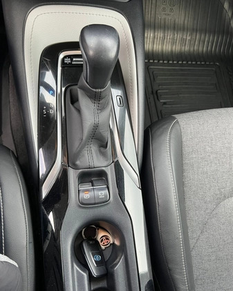Toyota Corolla cena 86900 przebieg: 177932, rok produkcji 2019 z Olszyna małe 211